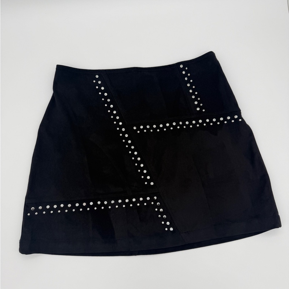 Express Black Mini Women Size 8 Skirt Faux Suede A-Line Studded Chic Punk Edgy